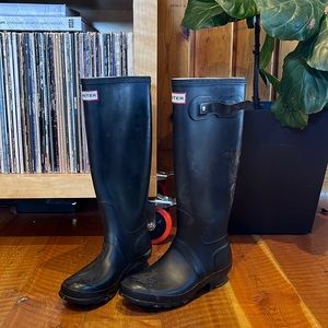 Hunter tall rain boots